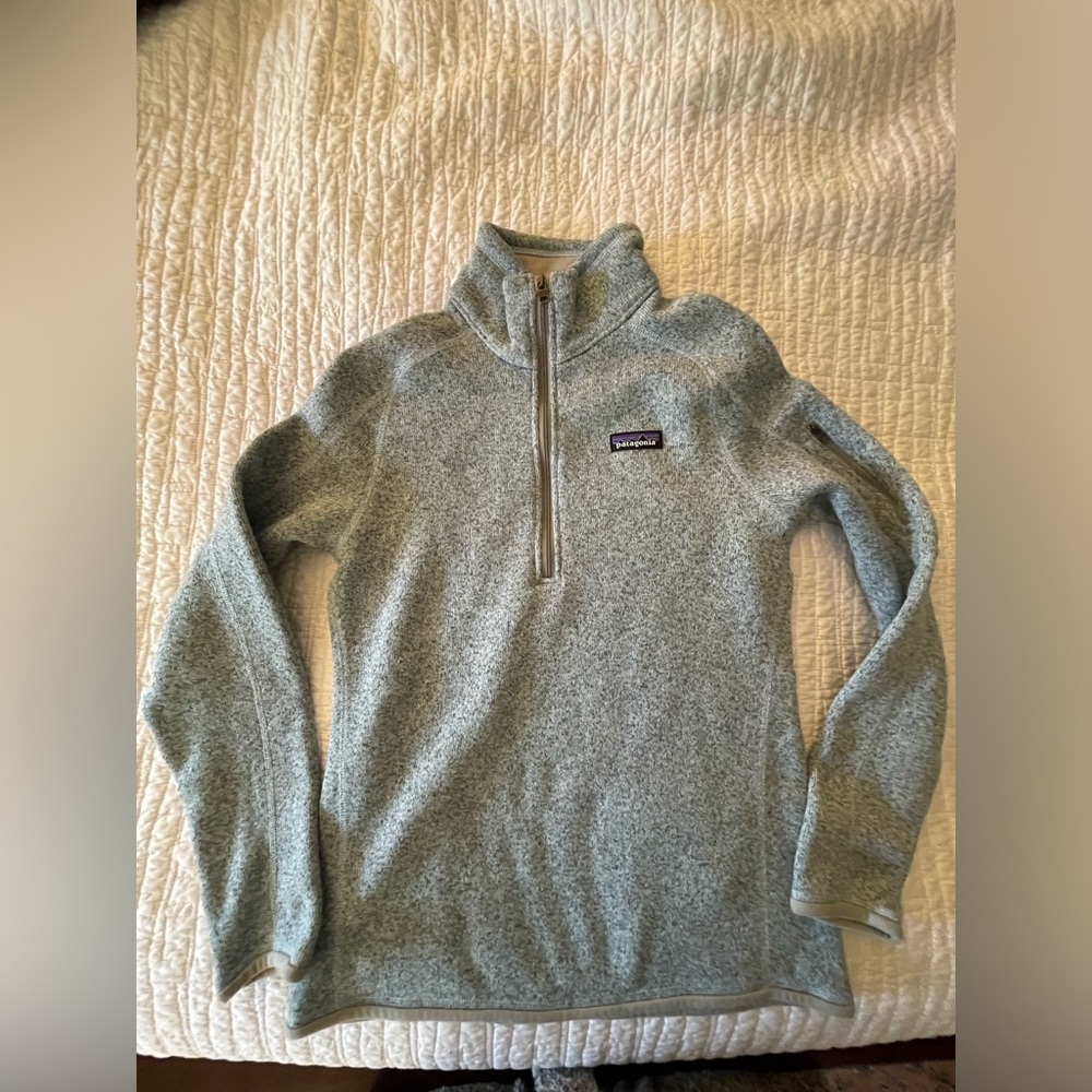 Patagonia Better Sweater quarter zip fleece pullover in light blue/grey, women M
